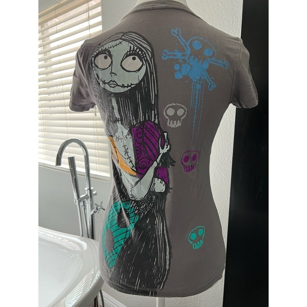 Disney Nightmare Before Christmas - Picture 2 of 2